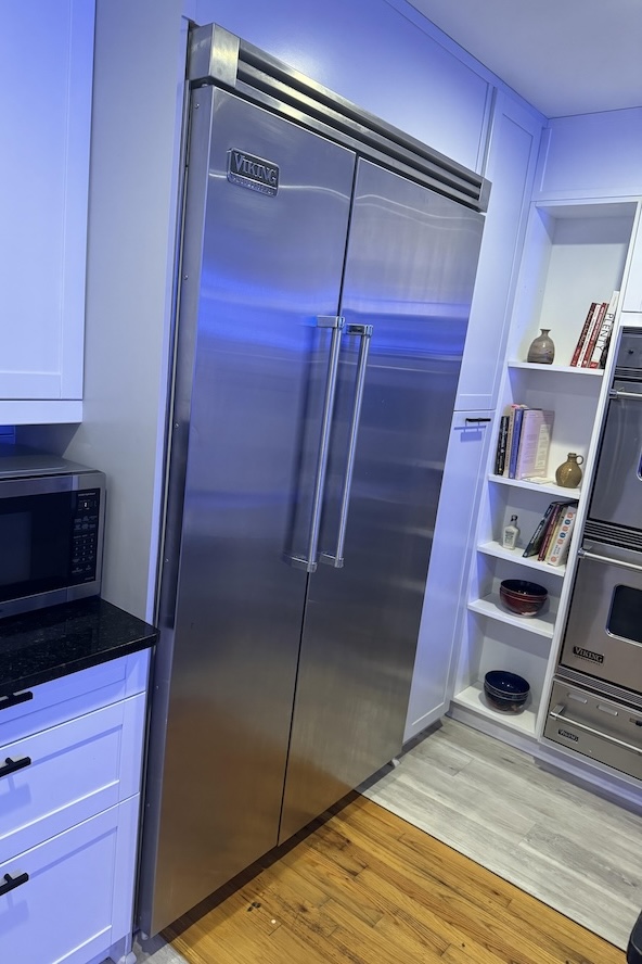 Freezer repair service in Naples